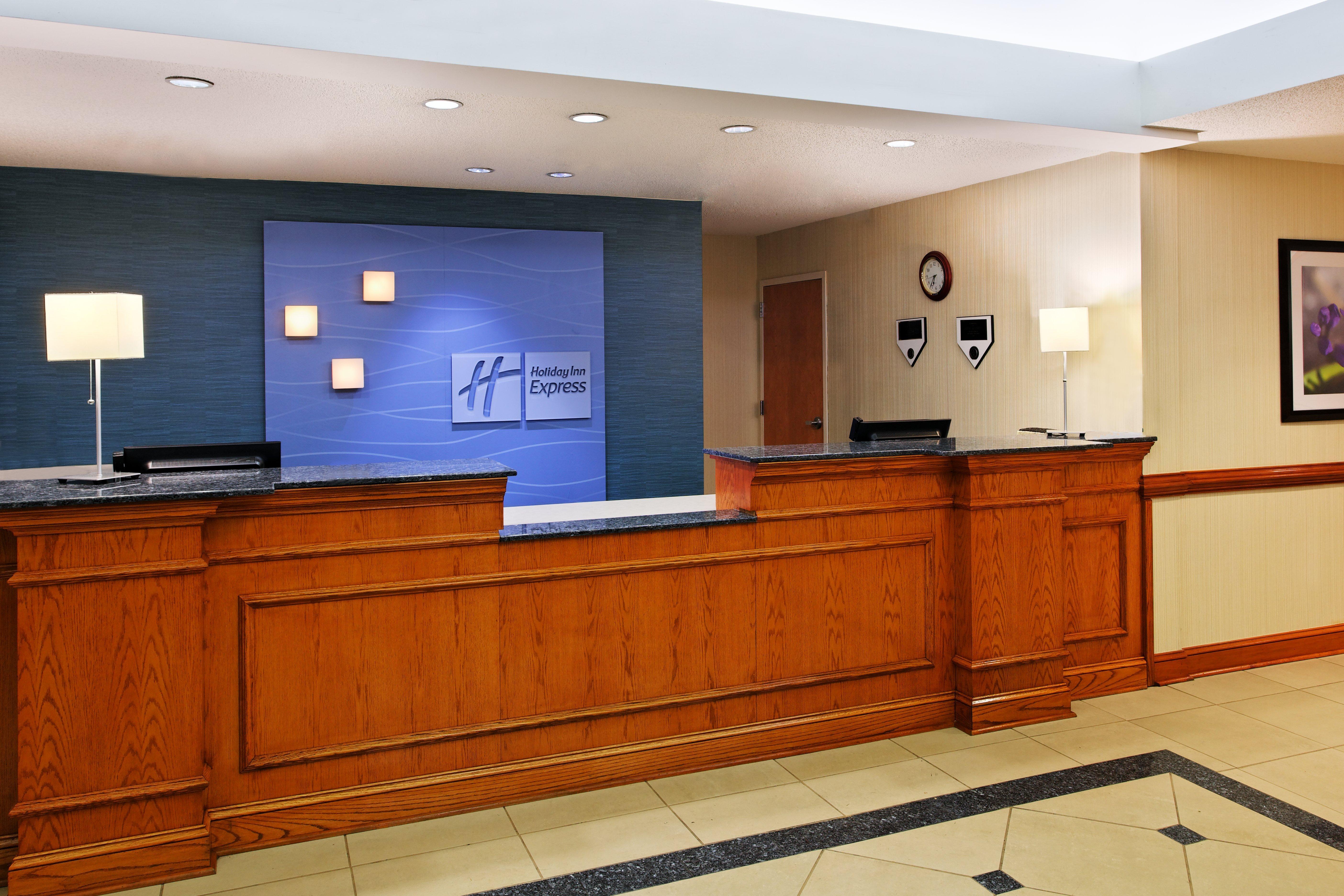 Express Richmond-brandermill-hull Street By Ihg Hotel 2*